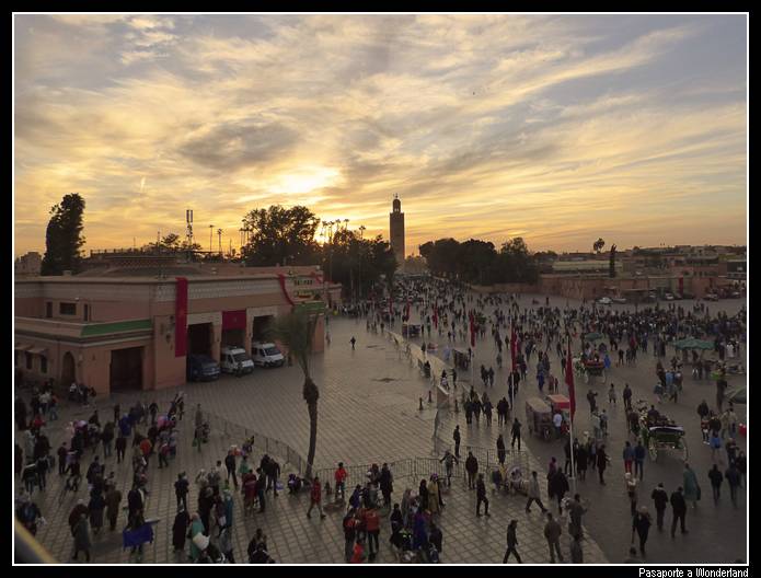 Vistas desde el Cafe Glacier el Fna Marrakech atardecer